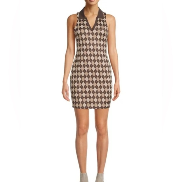 madden nyc Dresses & Skirts - Madden NYC Junior's Sleeveless V-Neck Polo Dress Size XS​​